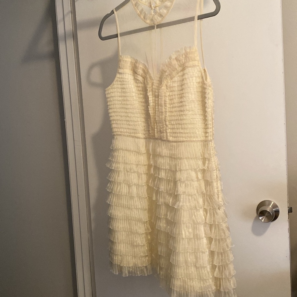 Free People Size 8 cream colored tiered tulle ruffle cocktail dress